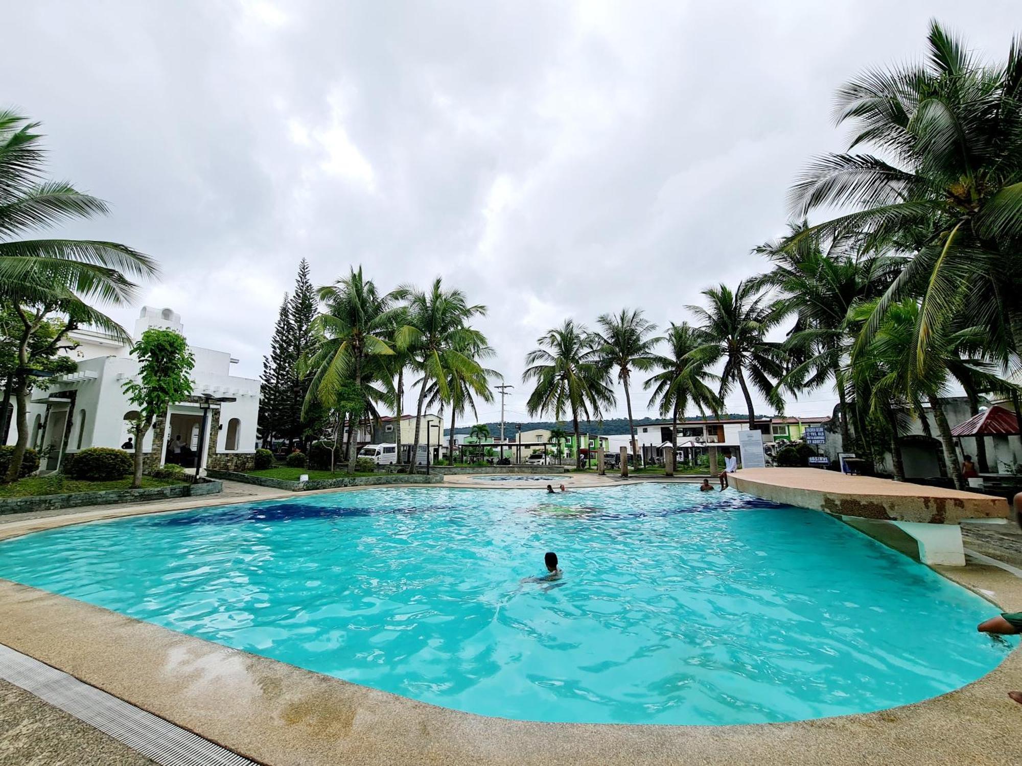 Calapan City Fully Furnished House Transient Near Xentromall L39 Exterior foto