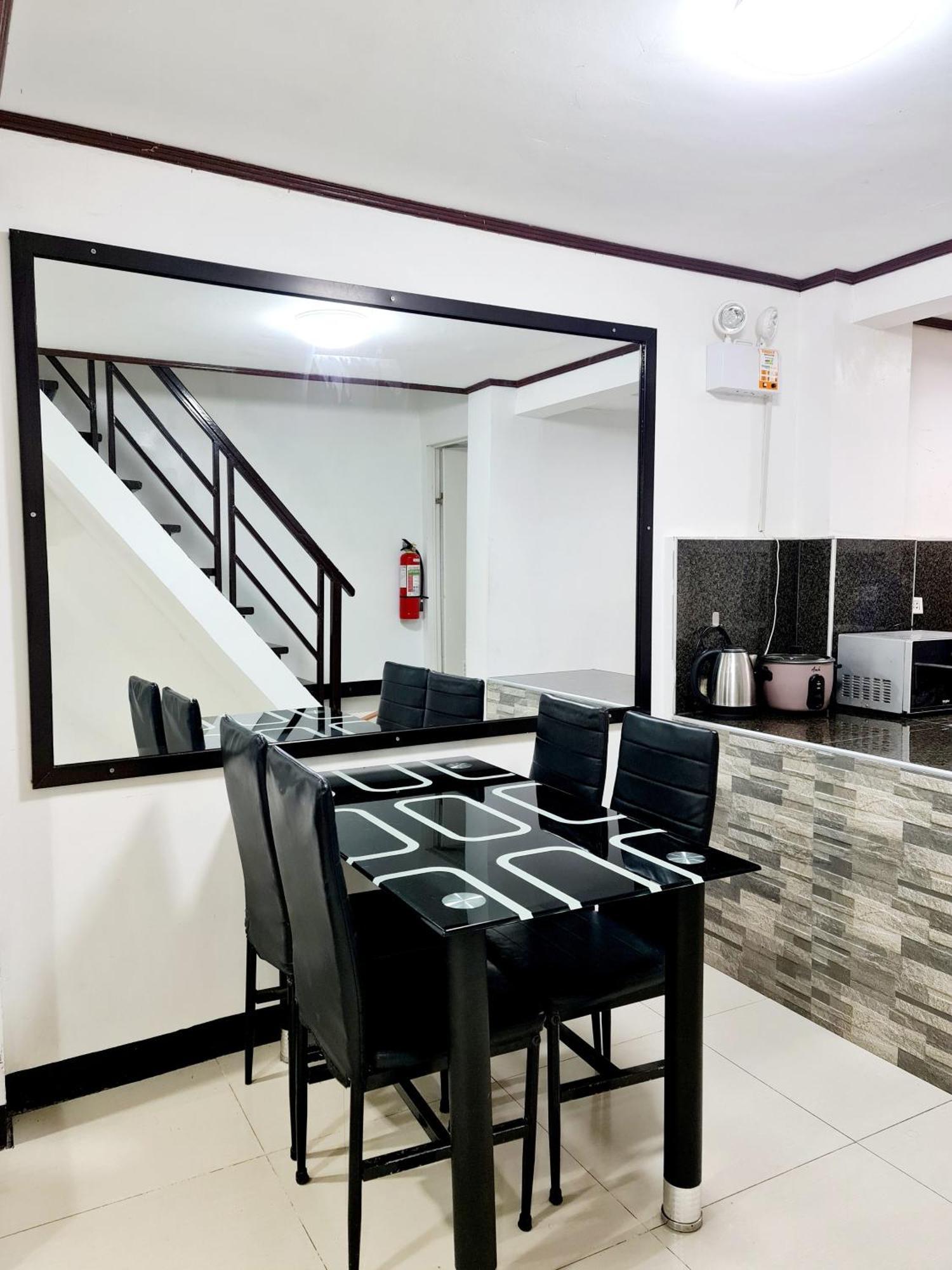 Calapan City Fully Furnished House Transient Near Xentromall L39 Exterior foto
